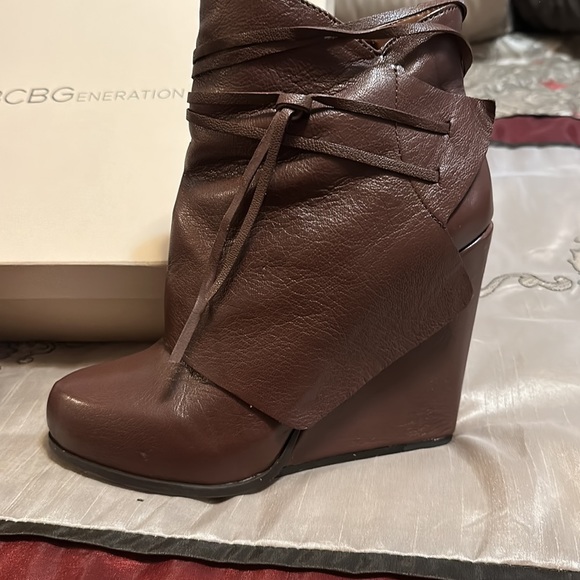 BCBG Generation boots - Picture 2 of 5